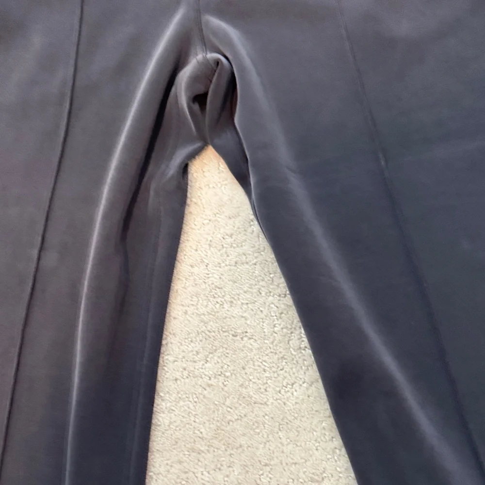 Lululemon Womens Black wide leg sweatpant - Picture 3 of 6